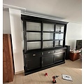 123schrank Buffetschrank Miami Beach - 220x53x218H cm - 3 Schiebetüren für Vitrinen - 3 Schubladen - 3 geschlossene Schiebetüren - Glasseiten