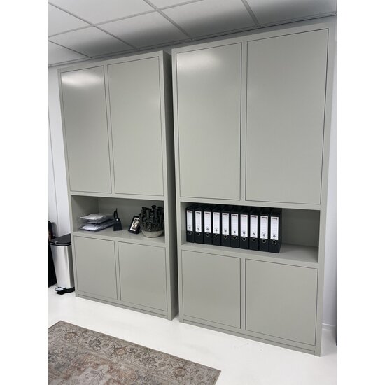 123schrank Regal Manhattan 08 - 120x40x240H cm - schlankes Design - 4 grifflose Türen - offener Fachbereich