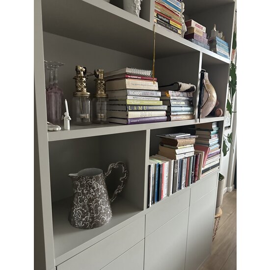 123schrank Sideboard San Remo - 150x40x230H cm - offene Einlegeböden - 2 grifflose Schubladen mit Soft-Close - 2 grifflose Push-to-Open-Türen - schlichtes Design