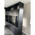 123schrank TV-Schrank Girona - 275x40x240H cm - offene Fächer im oberen Schrank und 2 Klapptüren - 4 grifflose Türen im unteren Schrank - Cinewall - TV-Fach