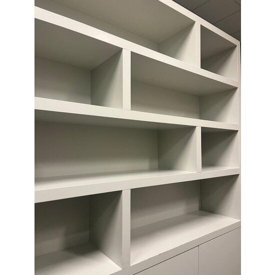 123schrank Ausstellungsstück Regalschrank Manhattan 11 - 180x40x240H cm - RAL 9002