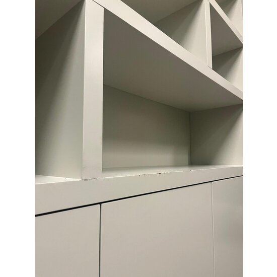 123schrank Ausstellungsstück Regalschrank Manhattan 11 - 180x40x240H cm - RAL 9002
