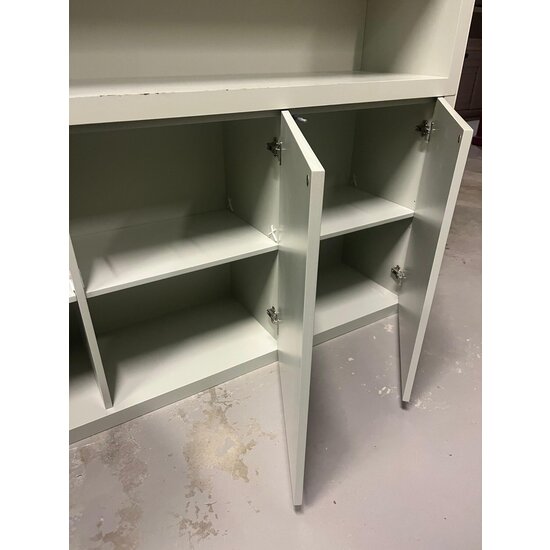 123schrank Ausstellungsstück Regalschrank Manhattan 11 - 180x40x240H cm - RAL 9002