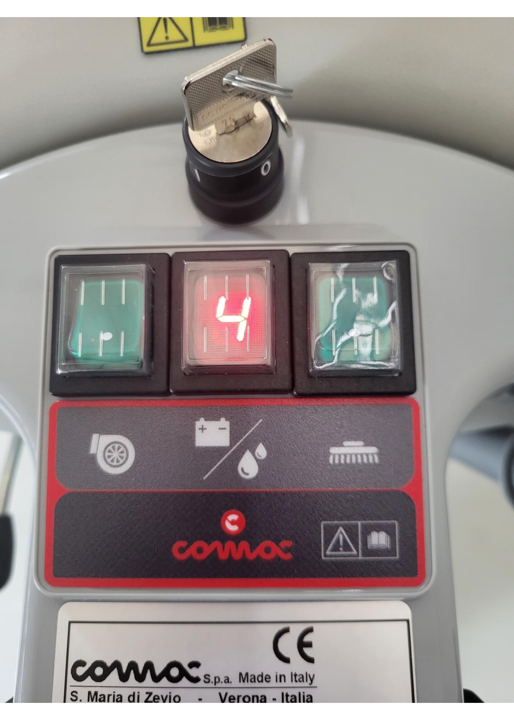 Comac Comac Abila 20 BT