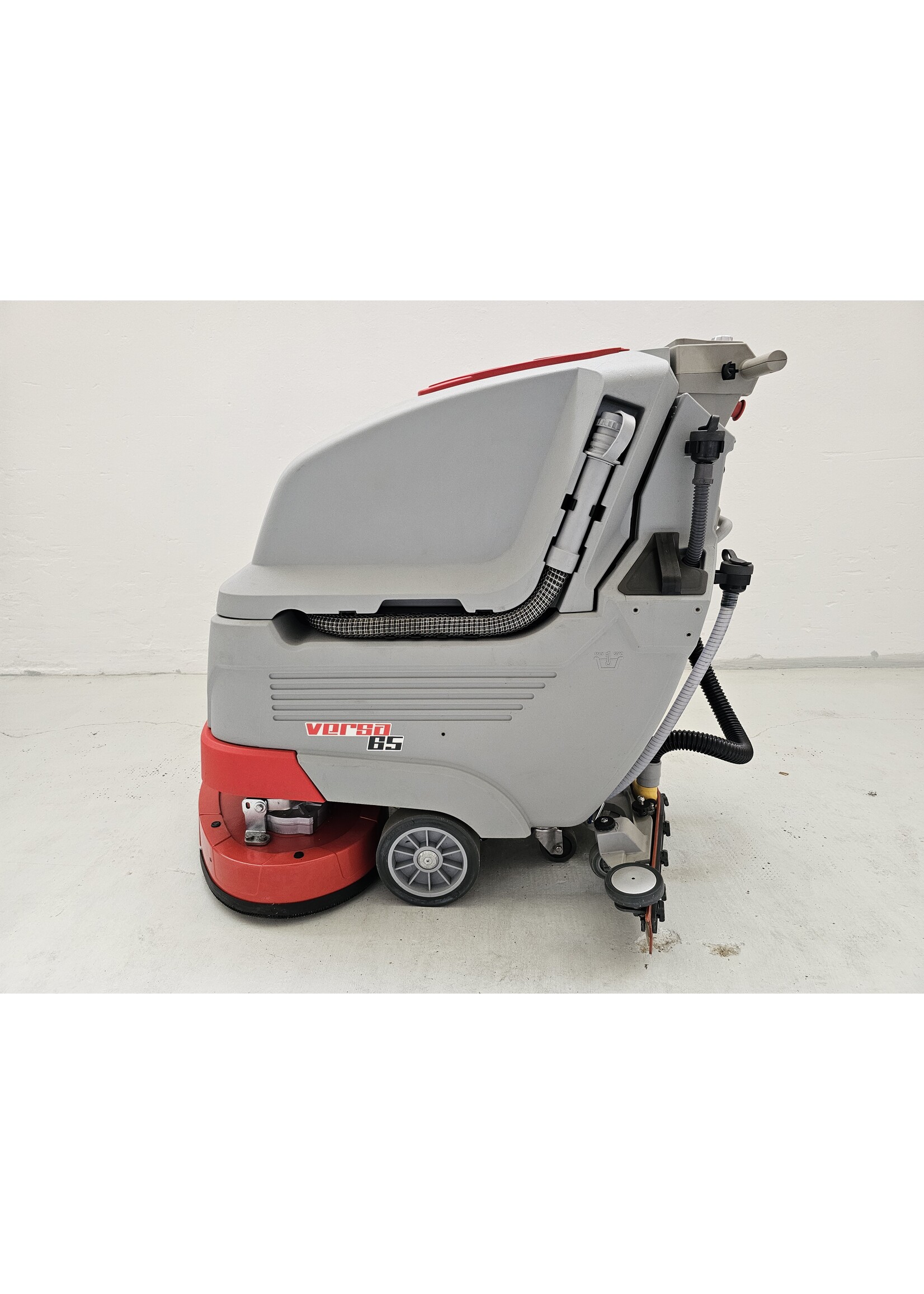 Comac Versa 65 BT