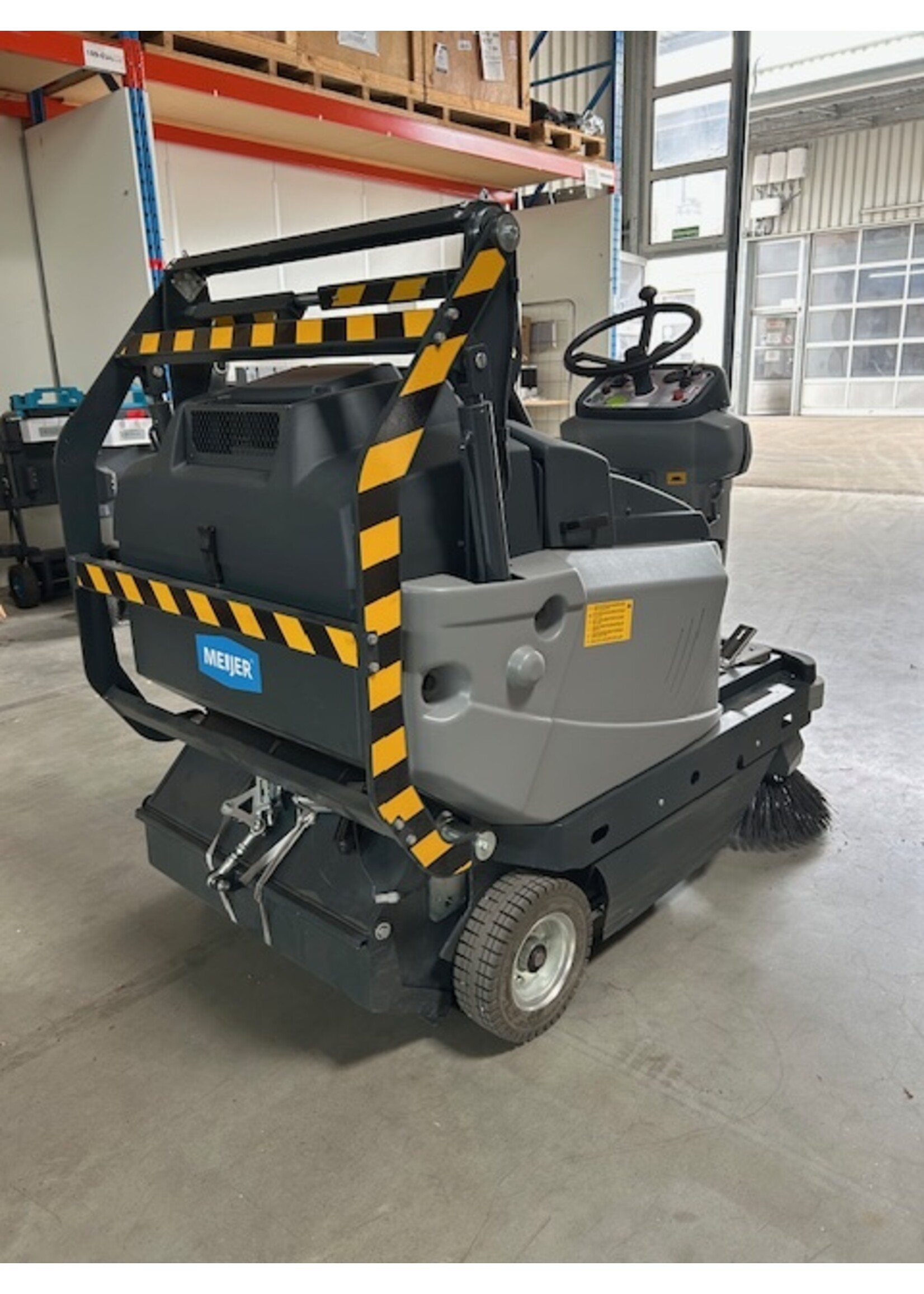 Metech Sweepers & Scrubbers Meijer VR1300 – Aufsitz-Kehrmaschine (gebraucht)