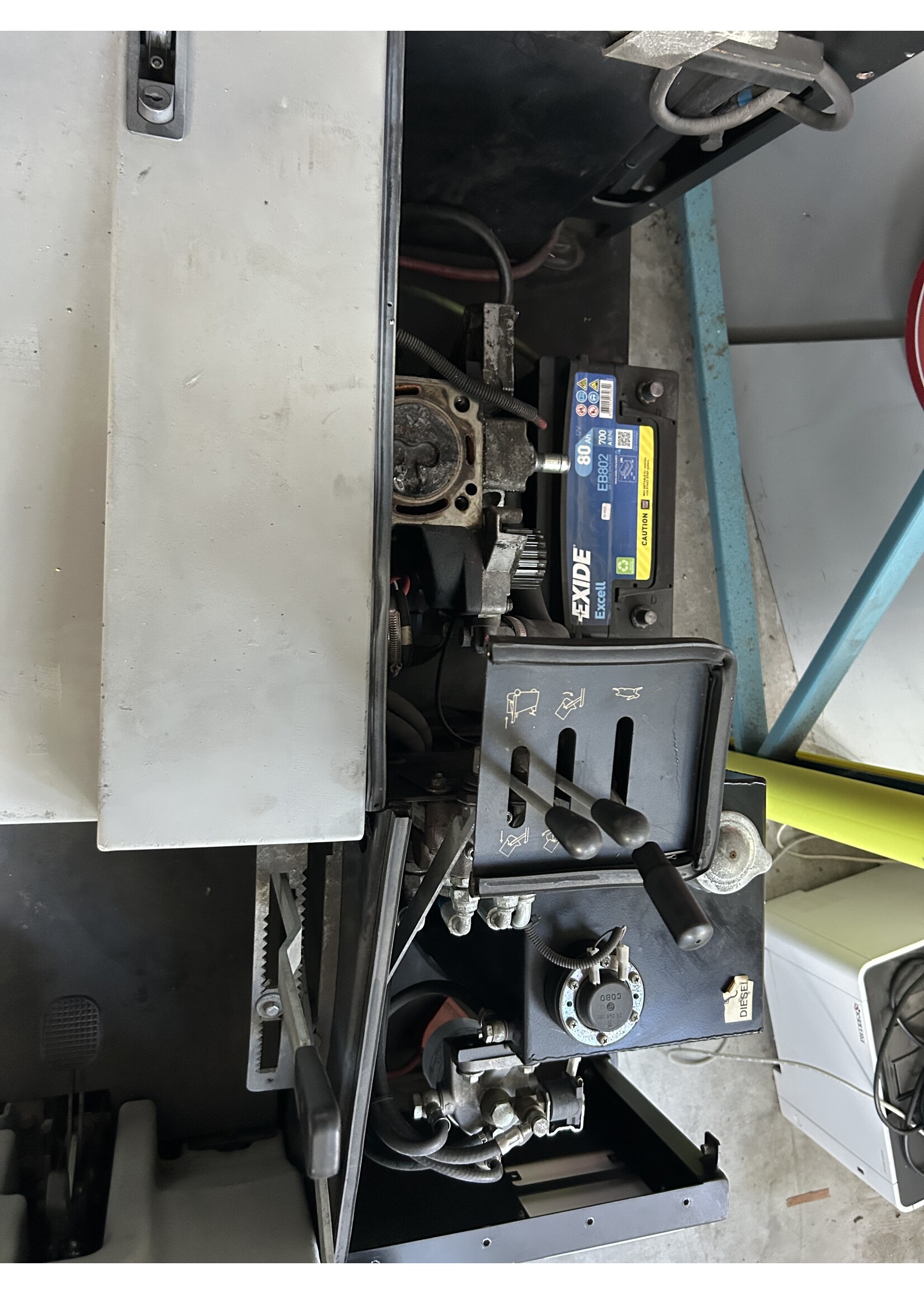 RCM S.p.A. RCM Motoscopa Otto DL Top/1 – Aufsitz-Kehrmaschine (reparaturbedürftig)