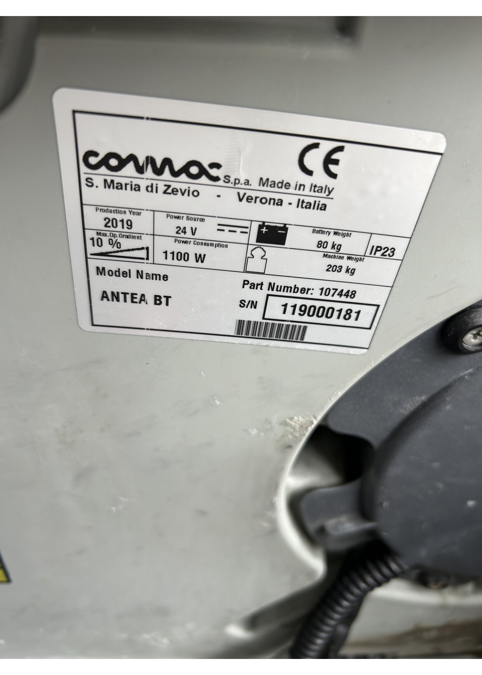 Comac S.p.A. Comac Antea 50 BT – Nachläufer-Scheuersaugmaschine (reparaturbedürftig)
