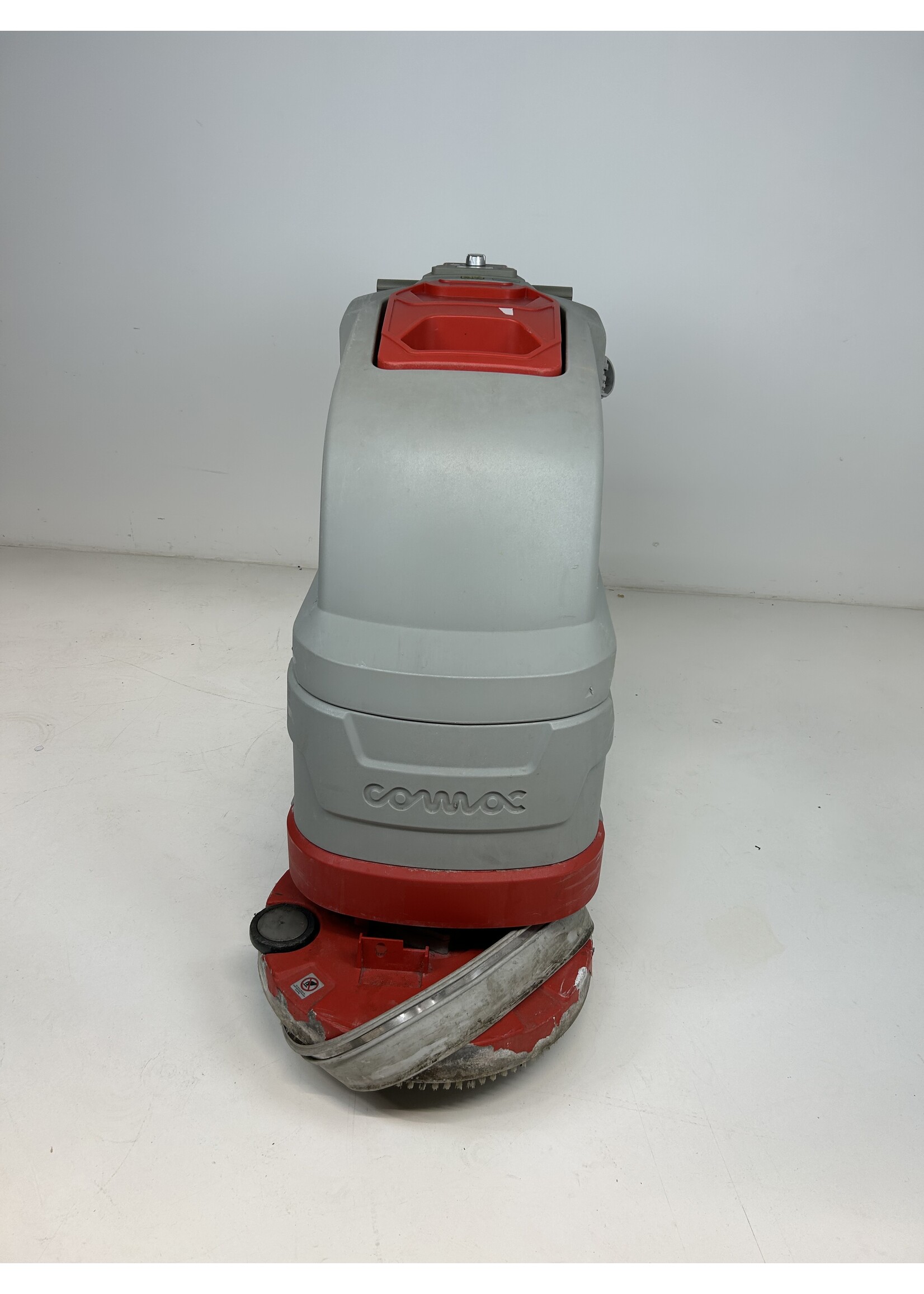 Comac S.p.A. Comac Antea 50 BT – Nachläufer-Scheuersaugmaschine (reparaturbedürftig)