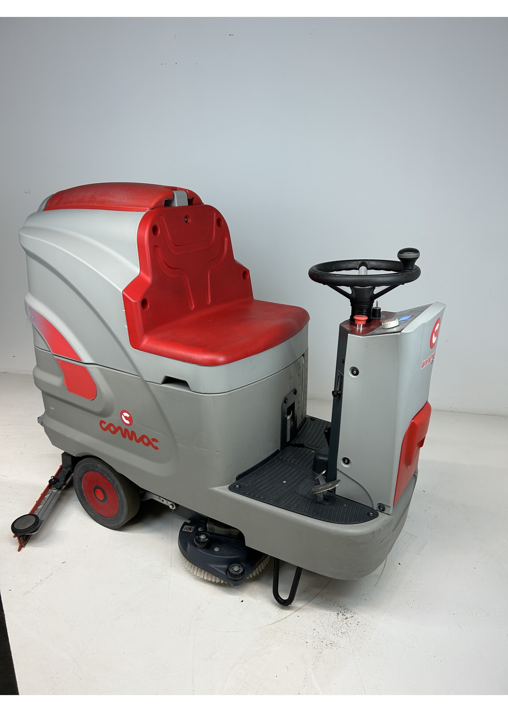 Comac S.p.A. Comac Innova 65 B – Aufsitz-Scheuersaugmaschine