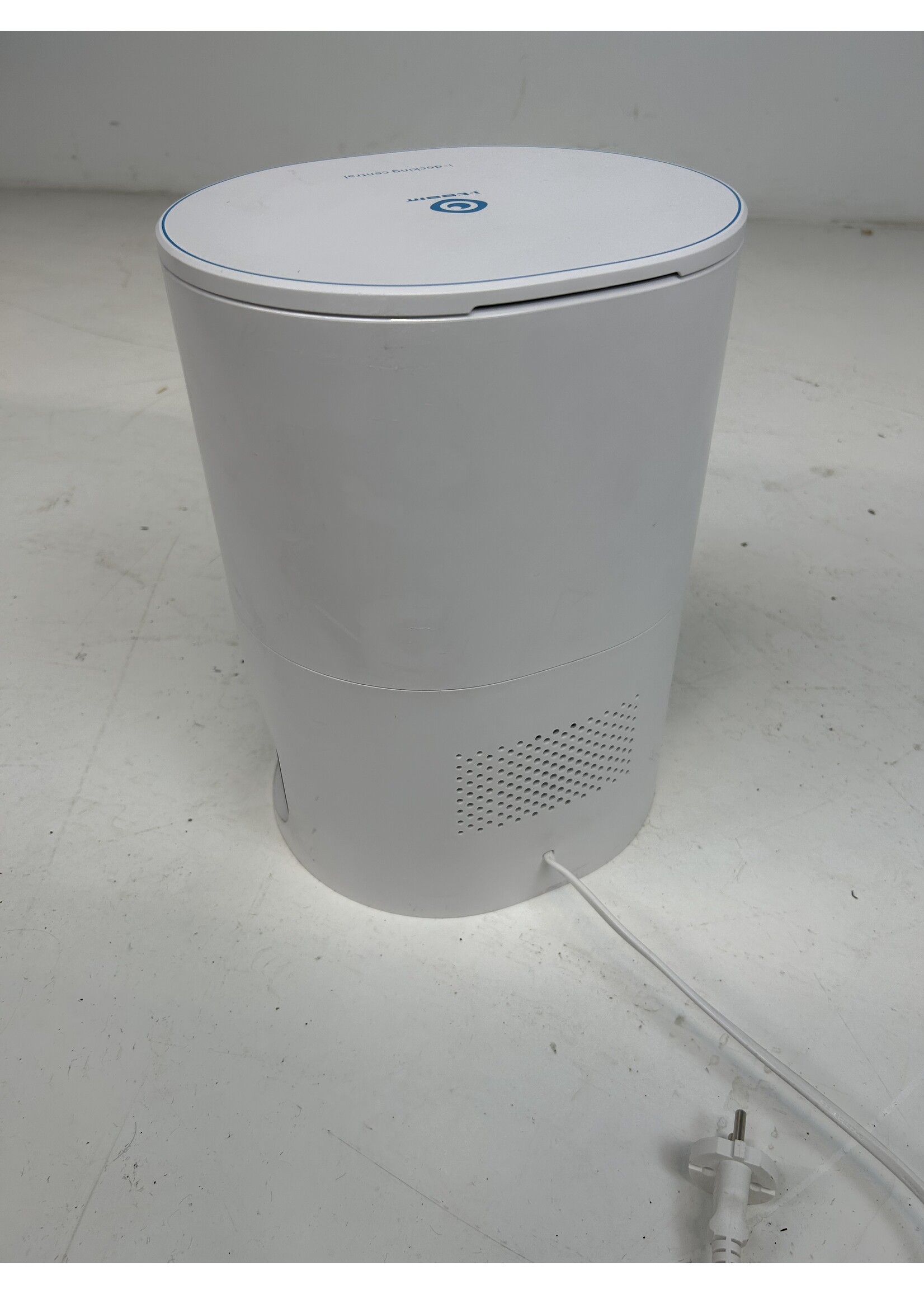 i-team Global B.V. i-VAC COBOTIC 1700 – Reinigungsroboter mit automatischer Absaugstation