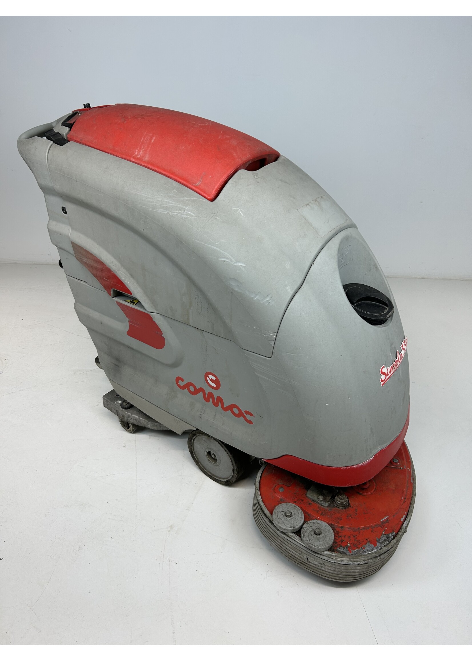 Comac S.p.A. Comac Simpla 55 BT – Nachläufer-Scheuersaugmaschine (reparaturbedürftig)