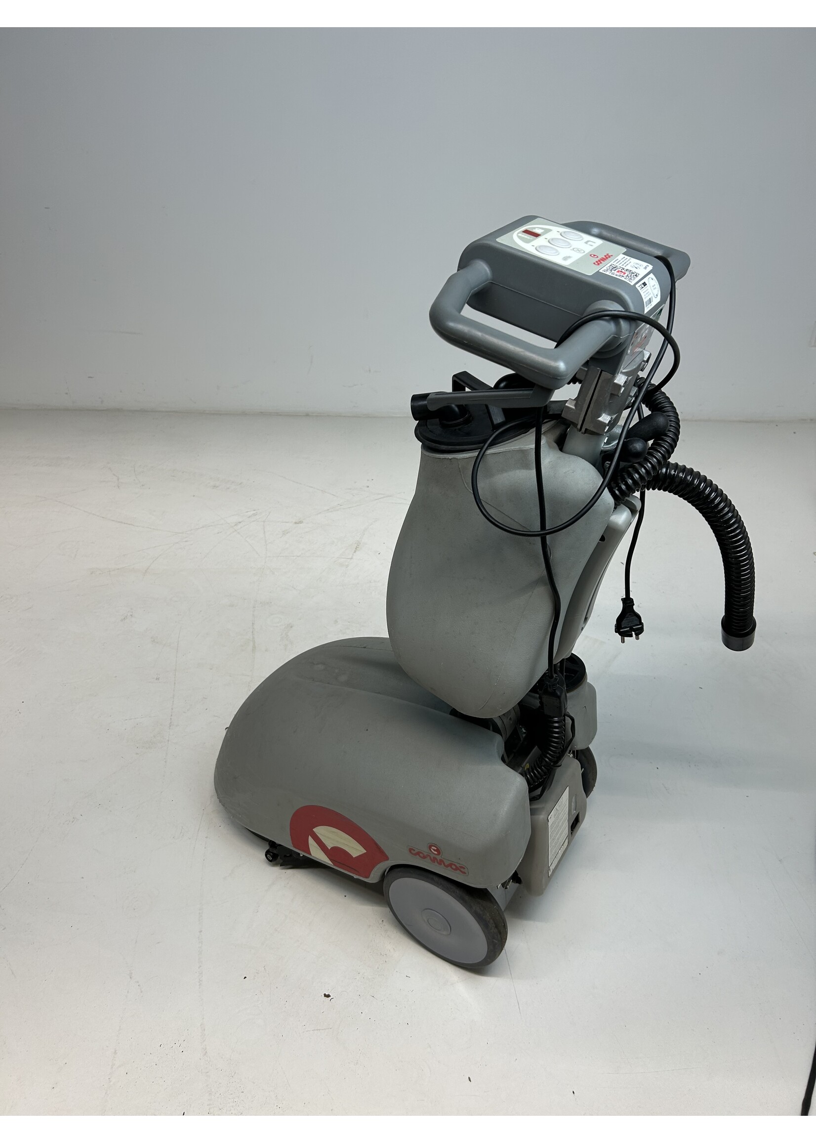 Comac S.p.A. Comac Vispa 35 B – Akku-Nassschrubbautomat (35 cm, Nachläufer)