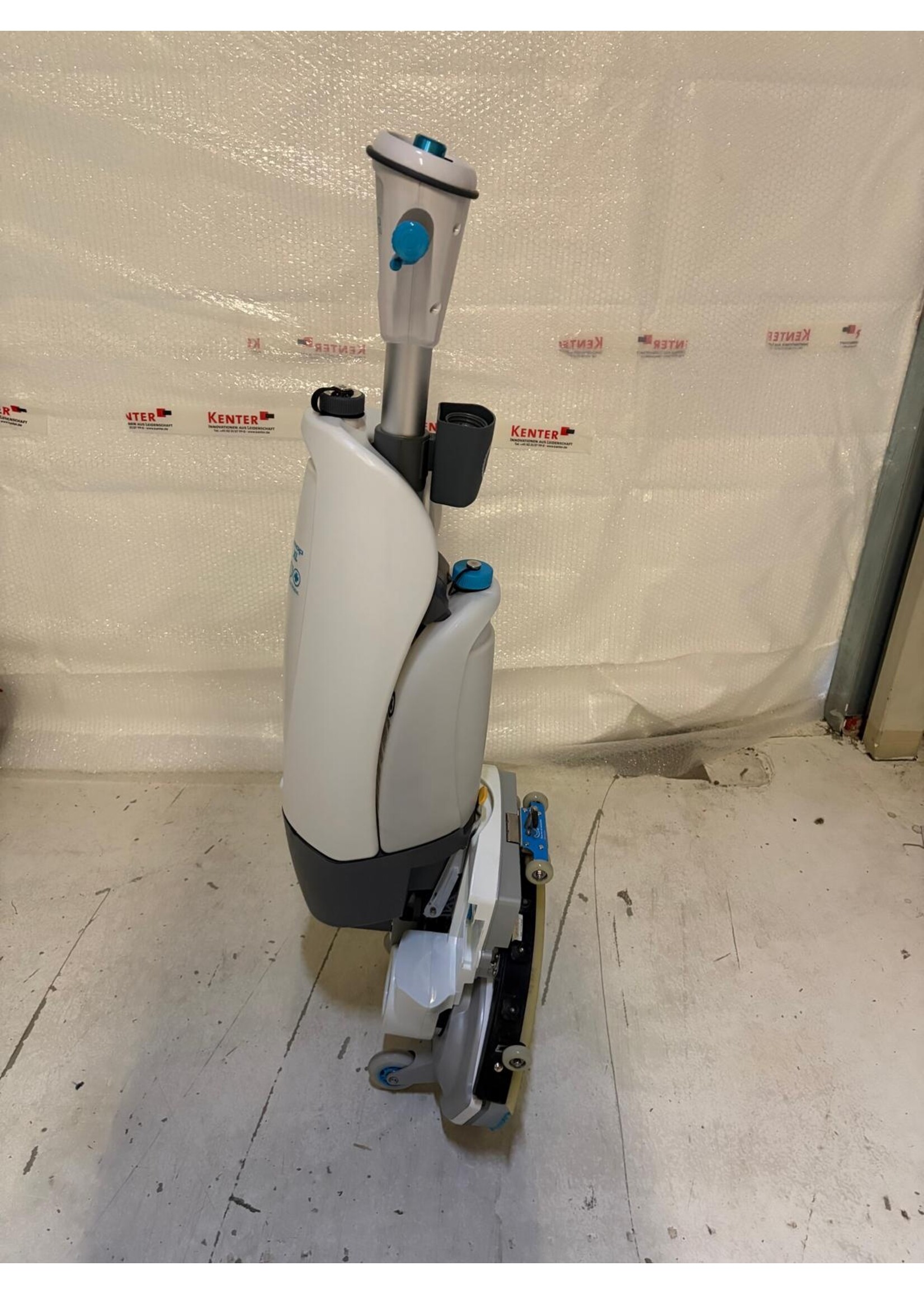 i-team Global B.V. i-Mop XL Pro – kompakte Scheuersaugmaschine (generalüberholt)
