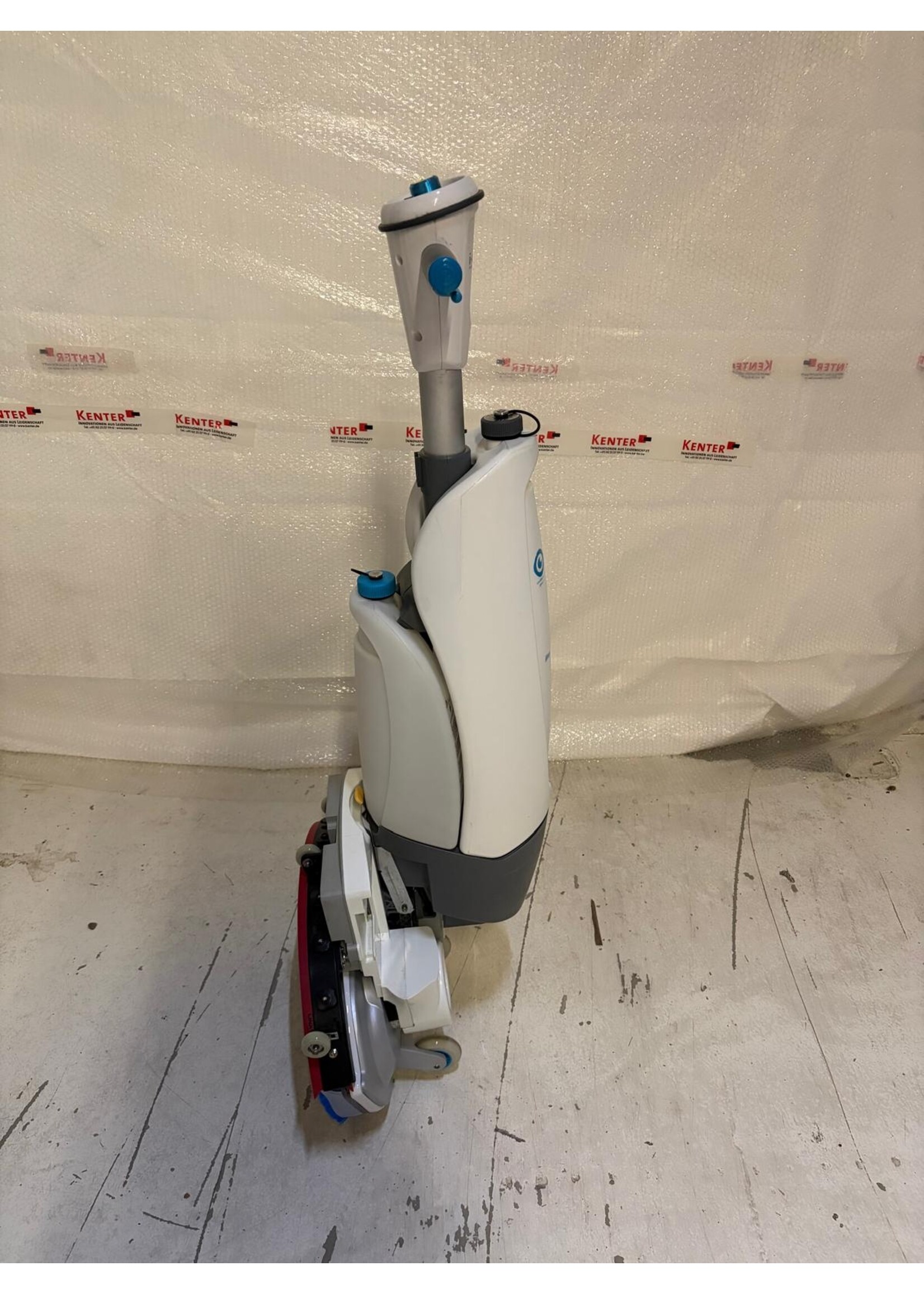 i-team Global B.V. i-Mop XL Plus – kompakte Scheuersaugmaschine (generalüberholt)
