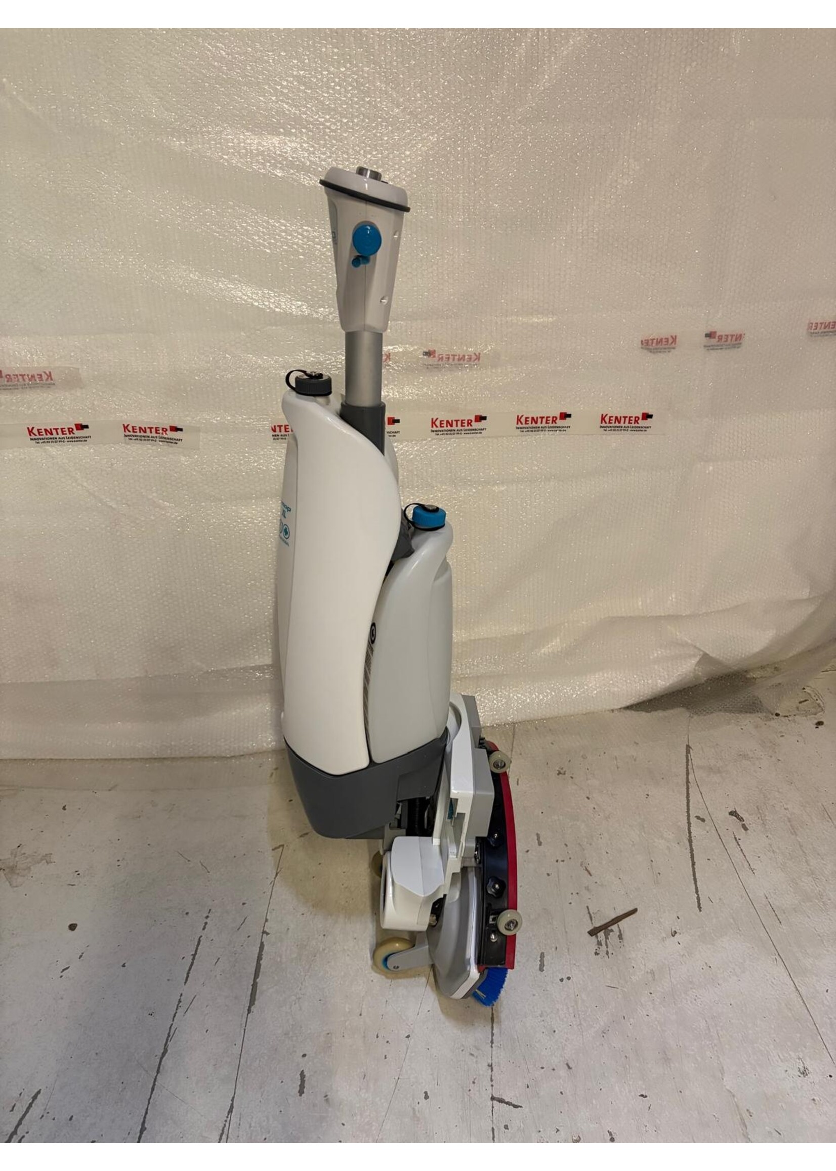 i-team Global B.V. i-Mop XL Plus – kompakte Scheuersaugmaschine (generalüberholt)