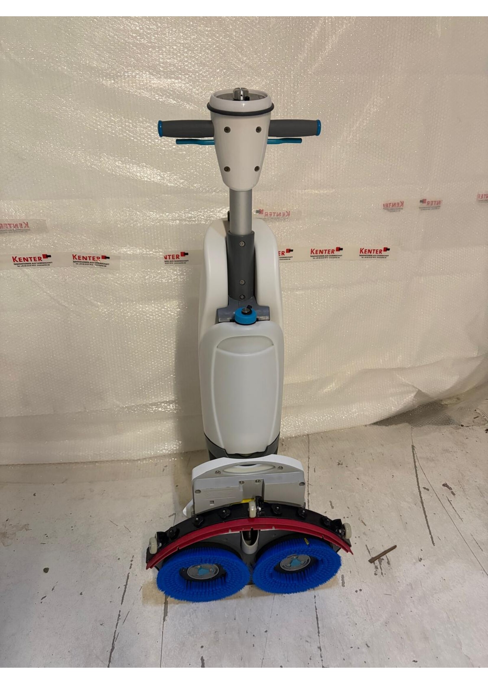 i-team Global B.V. i-Mop XL Basic – kompakte Scheuersaugmaschine (generalüberholt)