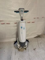 i-team Global B.V. i-Mop XL Basic inkl. Ladegerät, Batterien & Bürsten (generalüberholt)