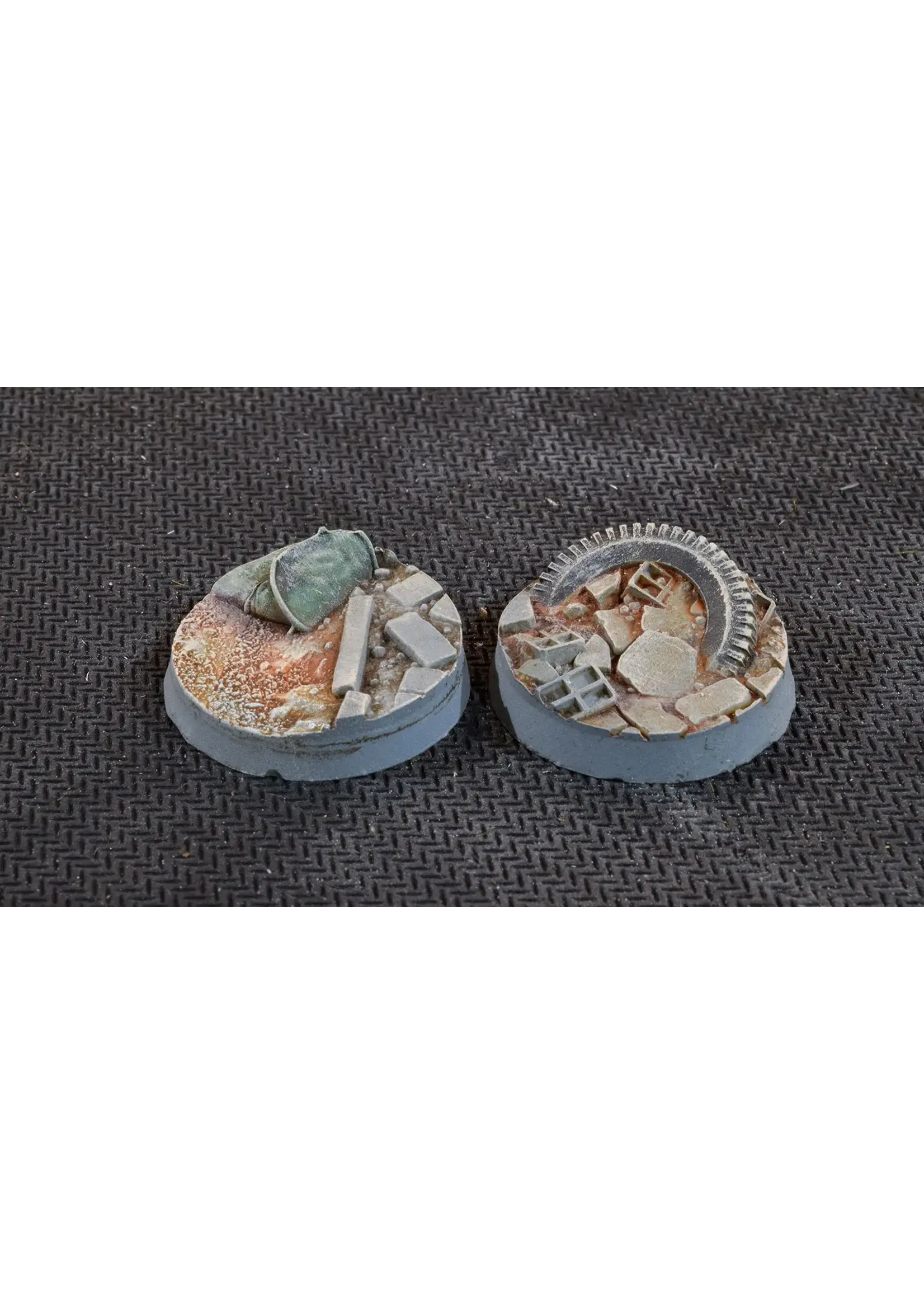 GamersGrass Urban Warfare Bases - Round 25mm - GamersGrass