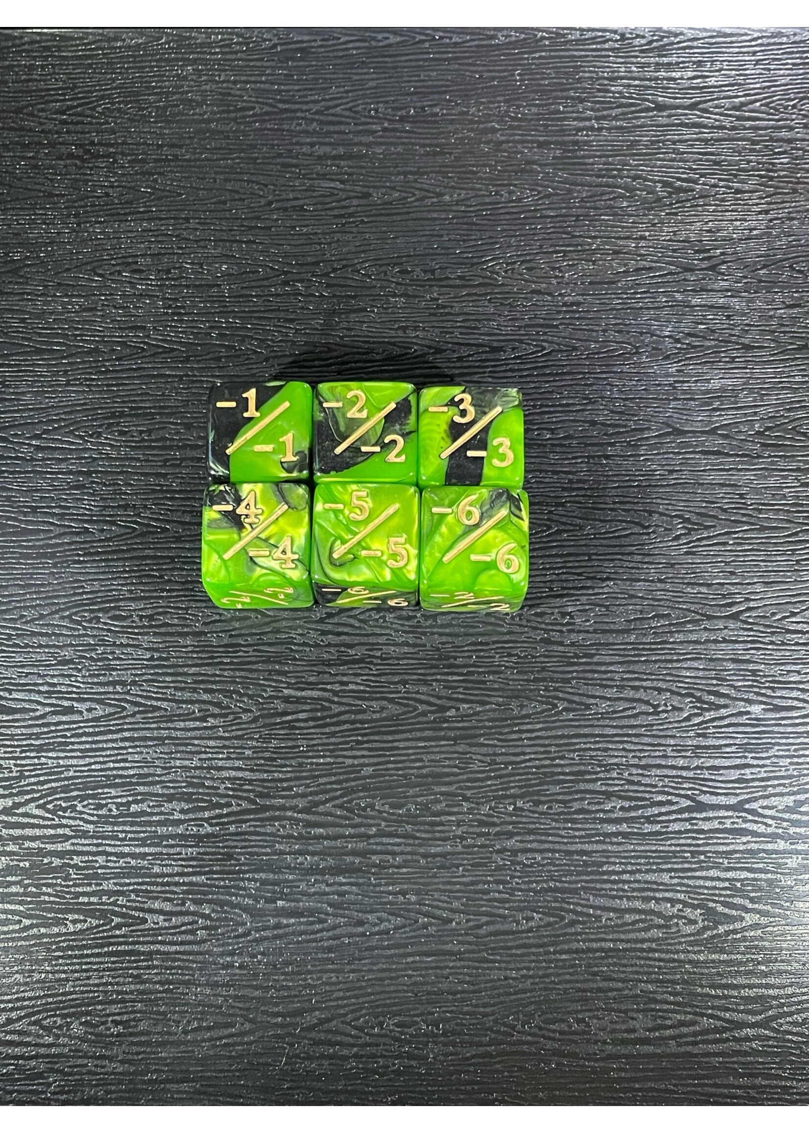 MagicVortex - Dice Poison Ivy: -1/-1  ( 6 pc)