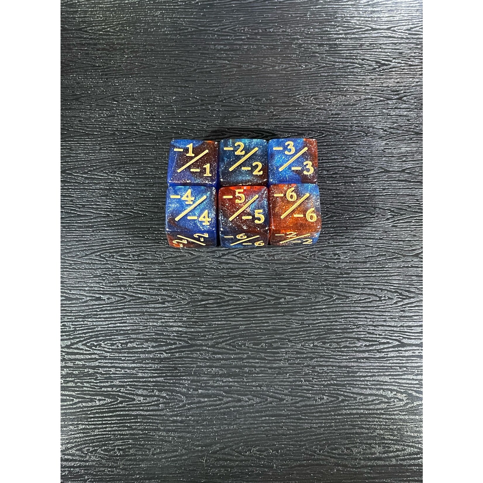 MagicVortex - Dice Blue red sparkle:  -1/-1  ( 6 pc)