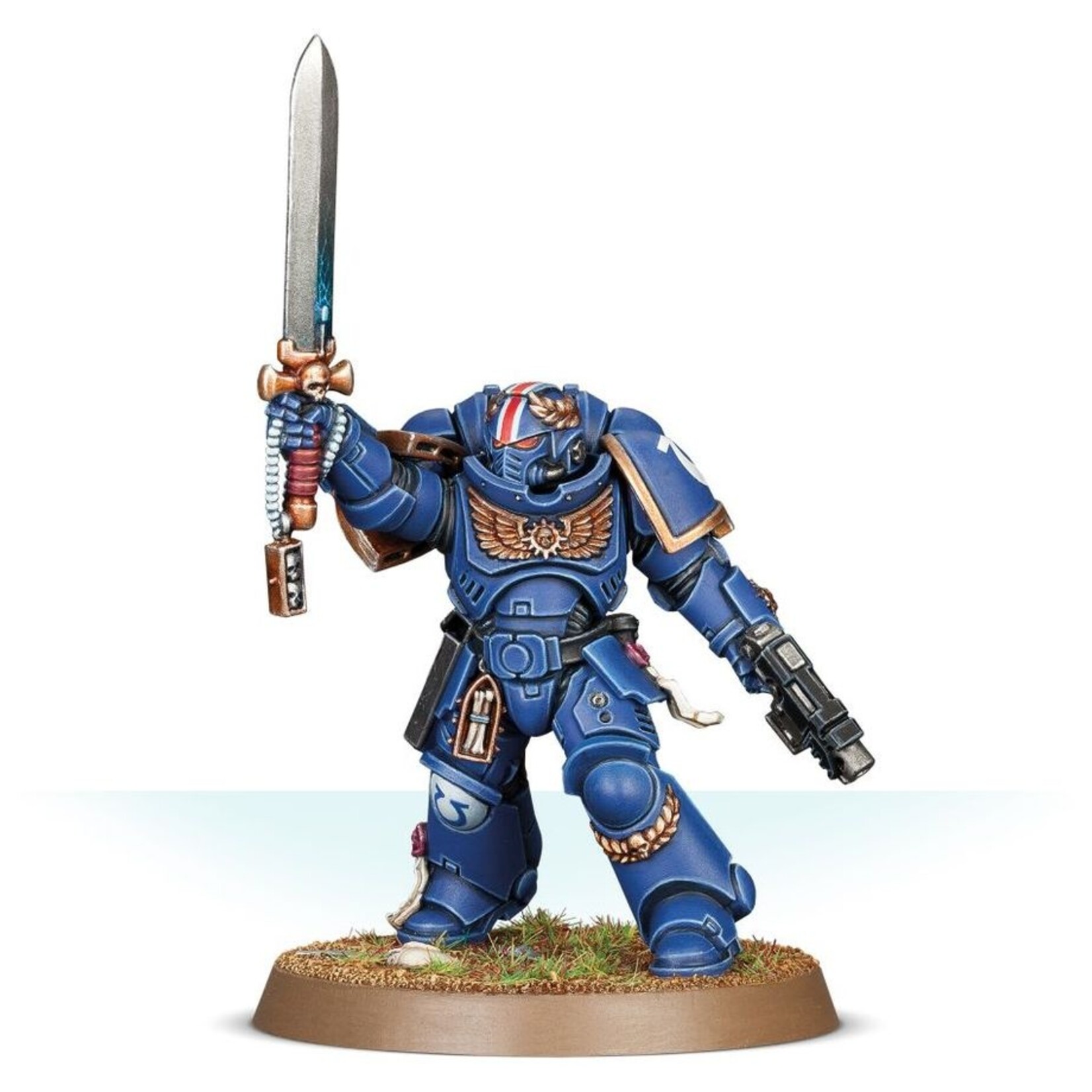 Warhammer: 40.000 Space Marines: Primaris Lieutenant With Power Sword