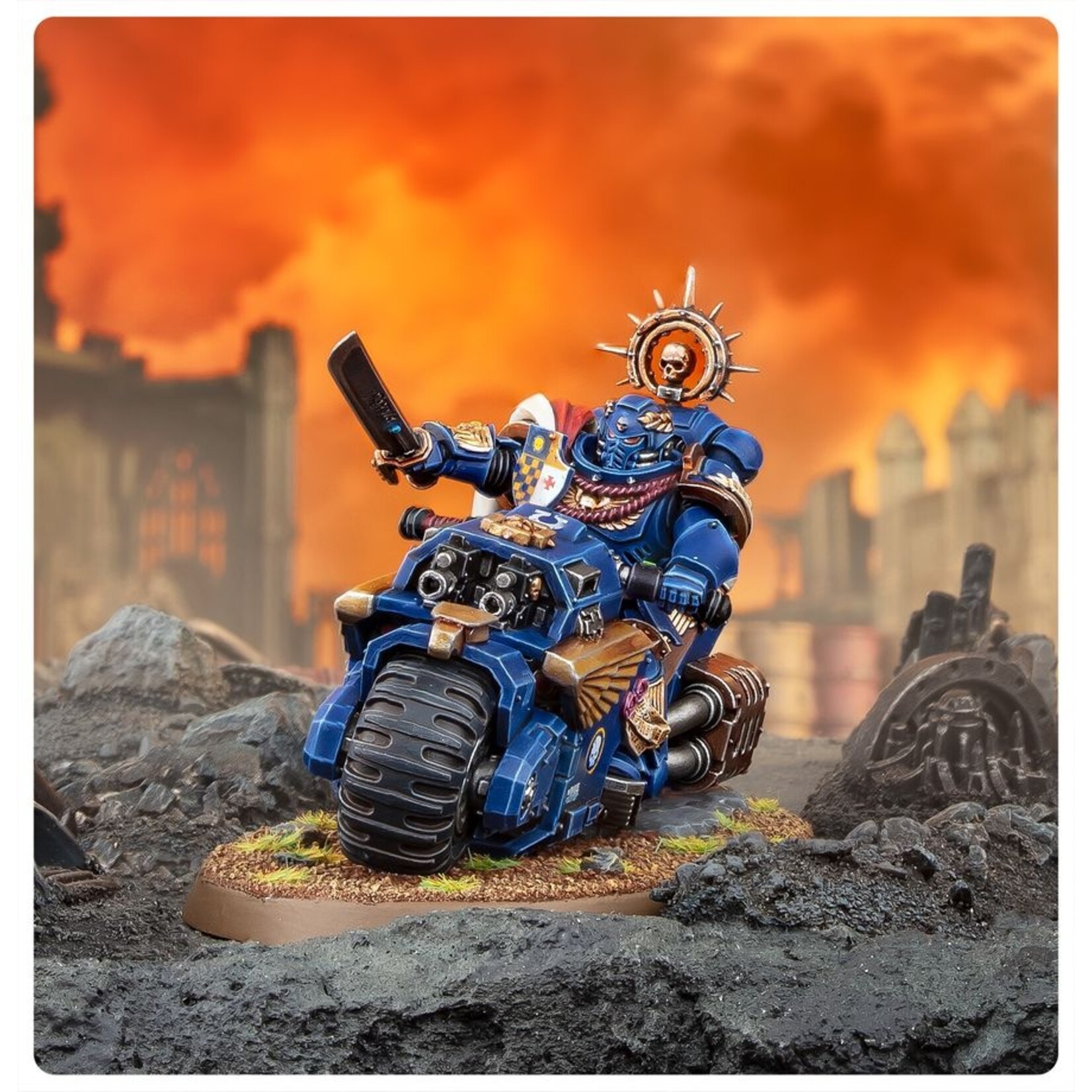 Warhammer: 40.000 (Preorder Ships On 03/10)Space Marines: Captain On Bike