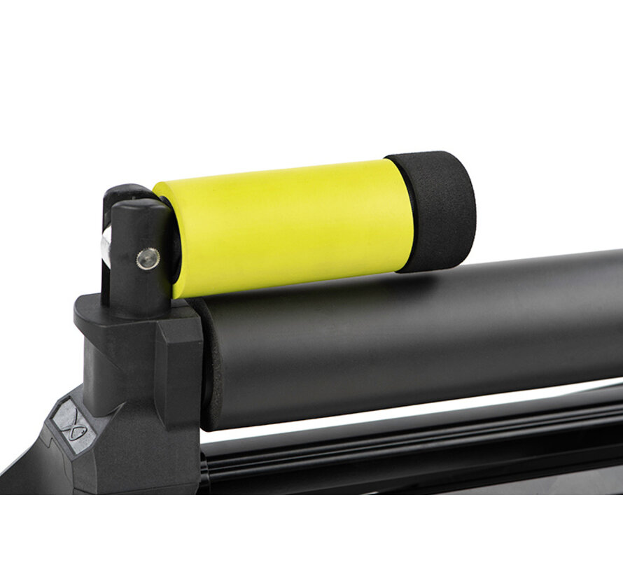 Compact single pole roller