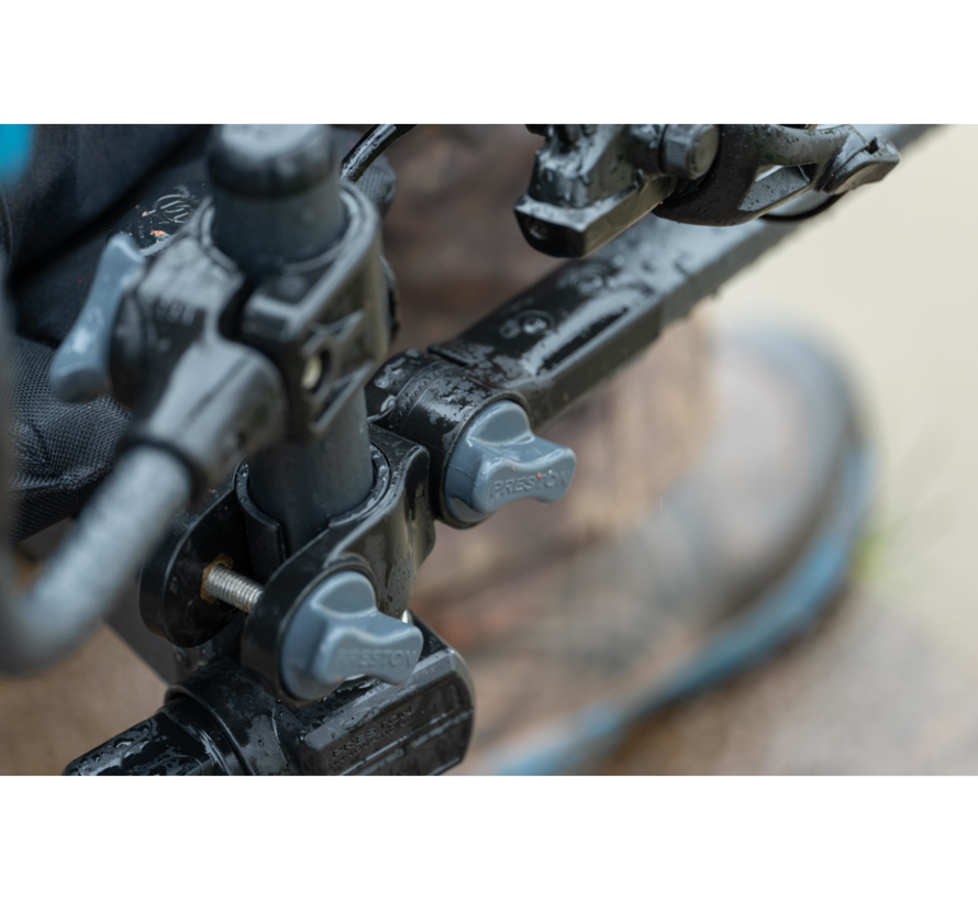 Ignition  Feeder Chair Combo