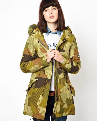 Parka mit Camouflage-Print