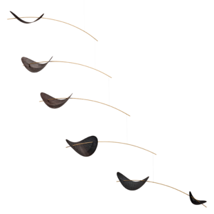 flensted mobiles drifting clouds zwart