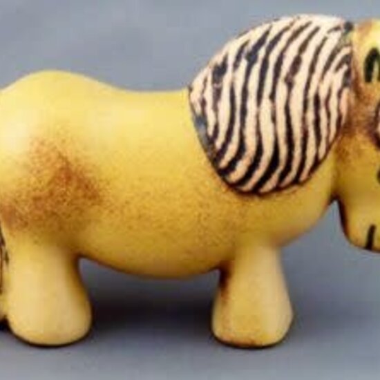 Lisa Larson Lisa Larson pony