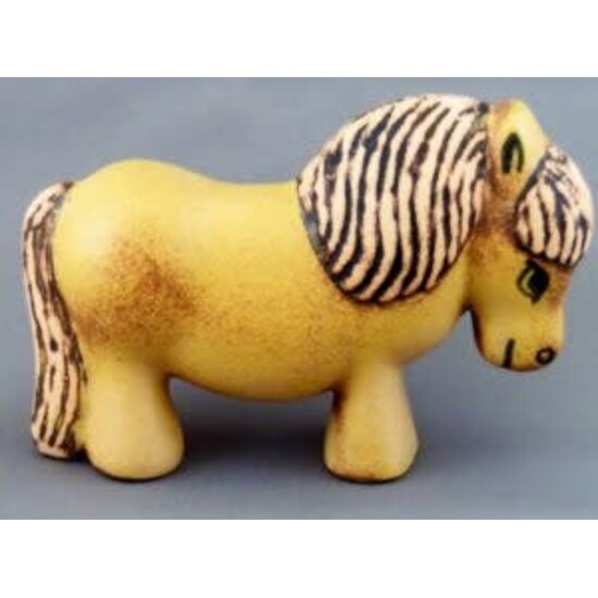 Lisa Larson Lisa Larson pony