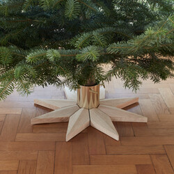 skagerak eiken en koper kerstboom voet