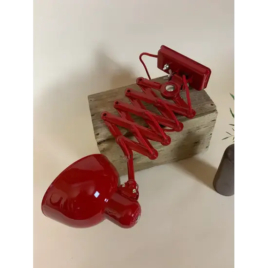 Fritz Hansen Fritz Hansen Kaiser Idell 6718-W Rood