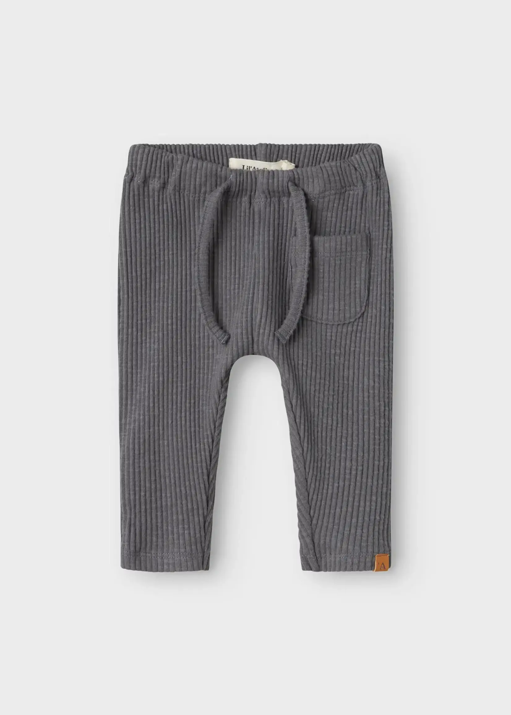 Lil Atelier Rajo man loose pant Poppy seed - Lil Atelier