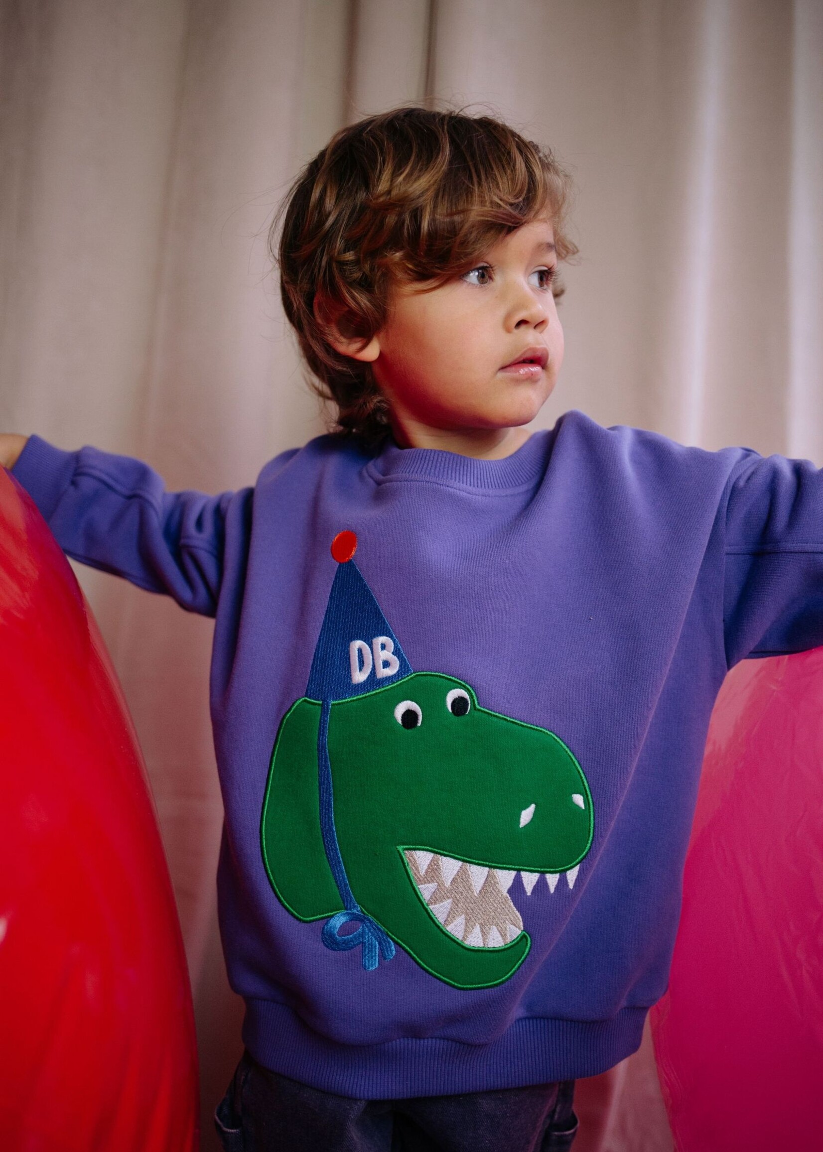 Daily Brat Daffy dino sweater Pansi paradise - Daily Brat