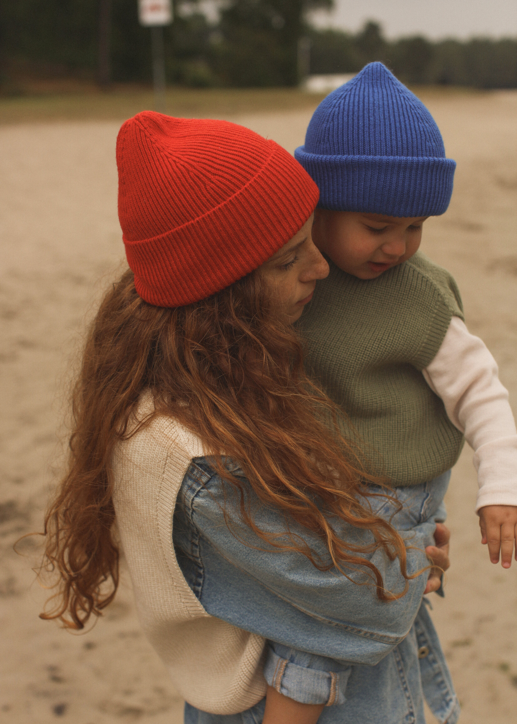 HVID Beanie Fonzie kids Cobalt blue - Hvid