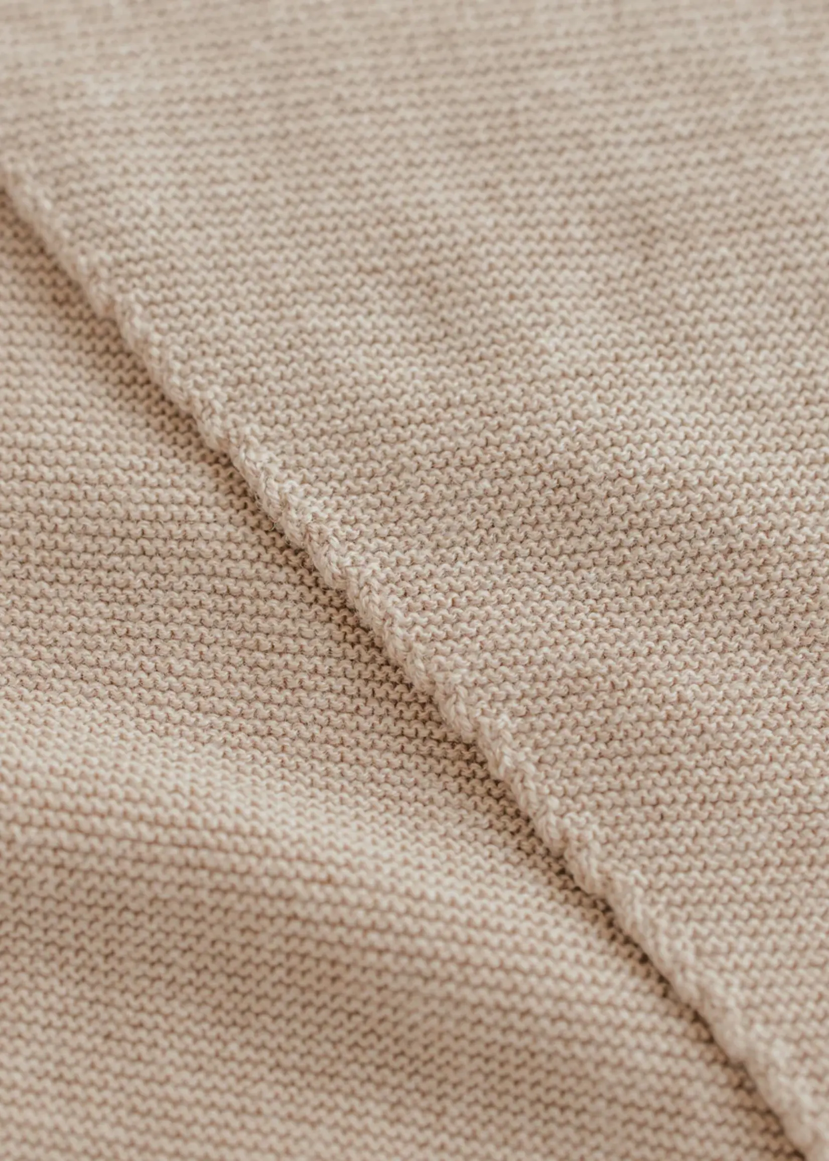 HVID Triangle scarf Josephina Sand - Hvid