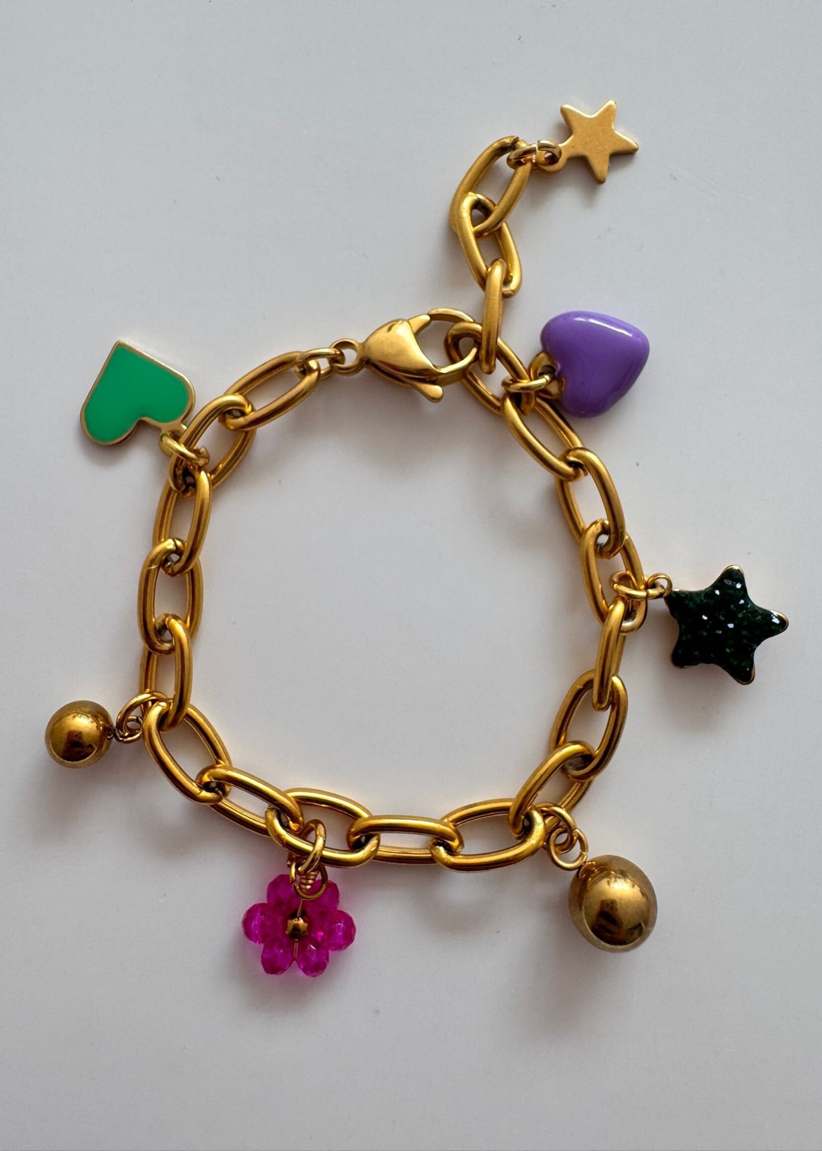 By Melo Armbandje strik bedels - By Melo