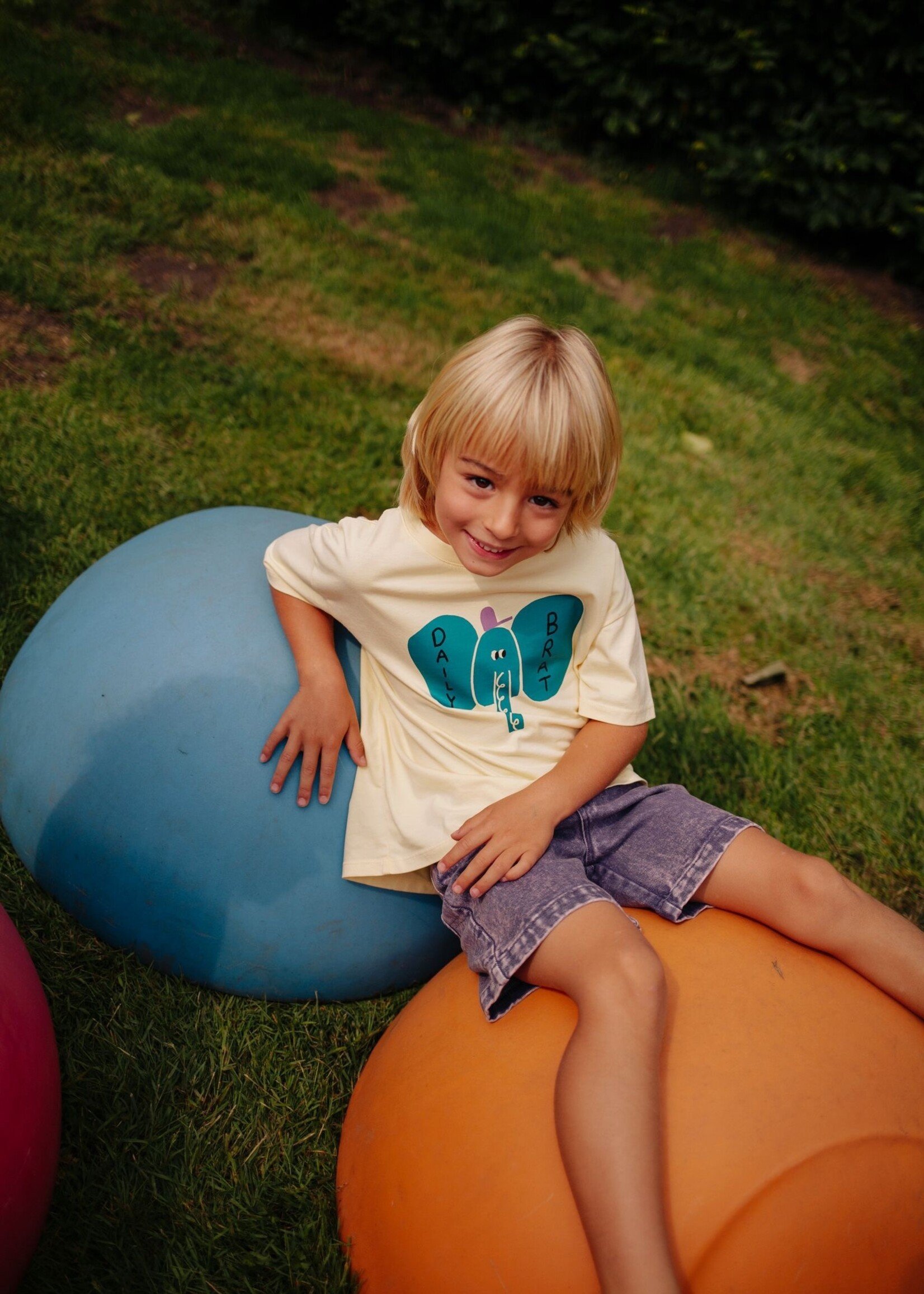 Daily Brat Elefancy tshirt pale banana - Daily Brat