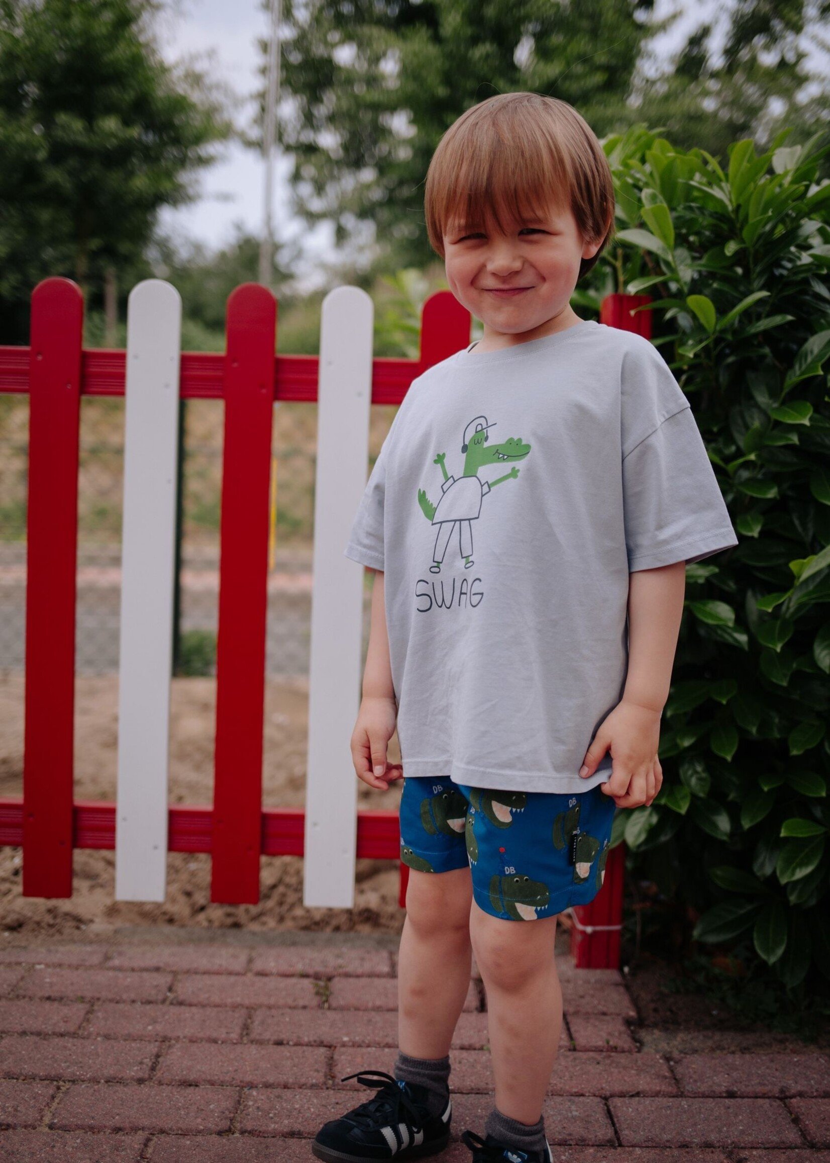 Daily Brat Swag tshirt Dapple grey  - Daily Brat