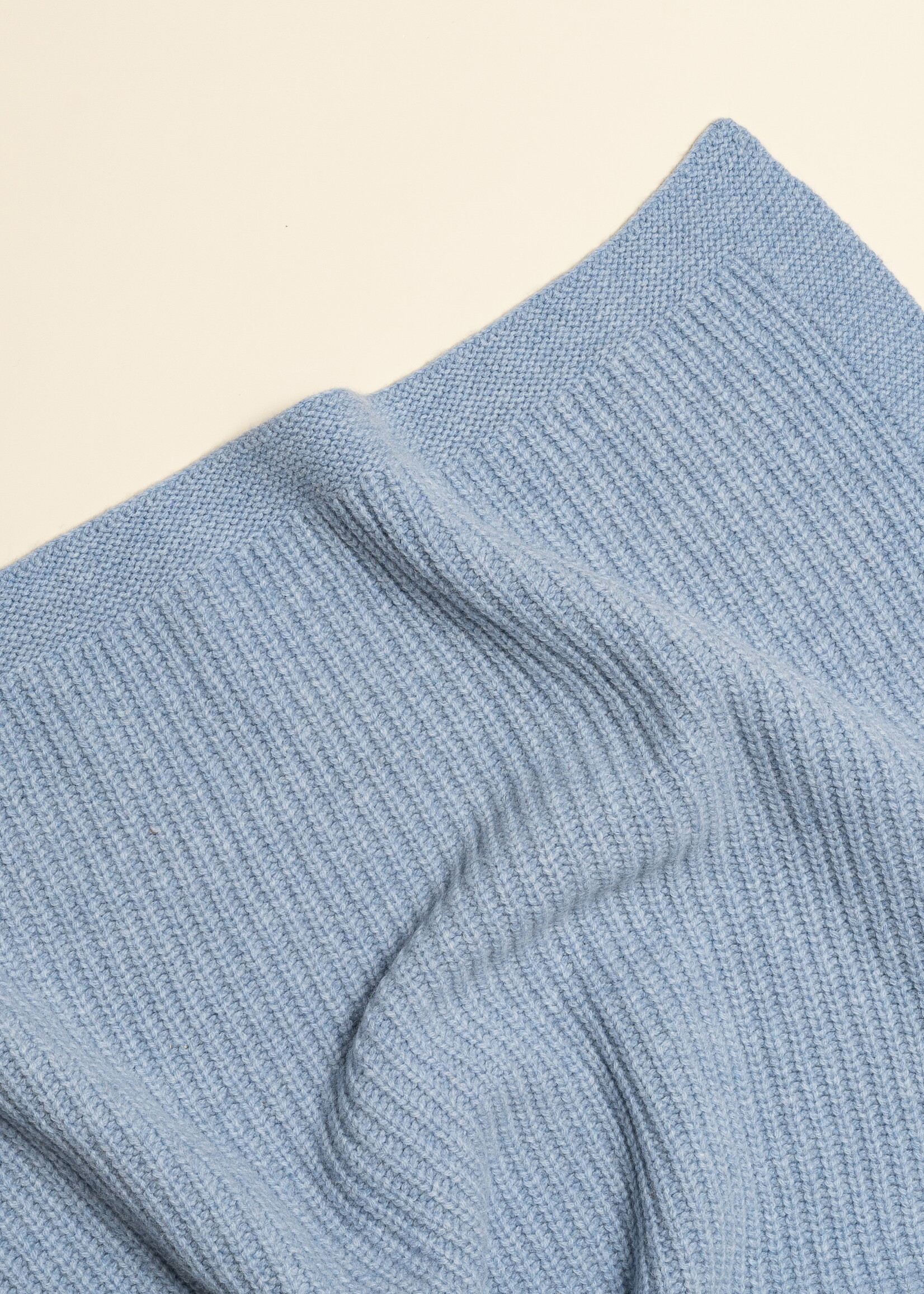 HVID Blanket Kiki Frost Blue - Hvid