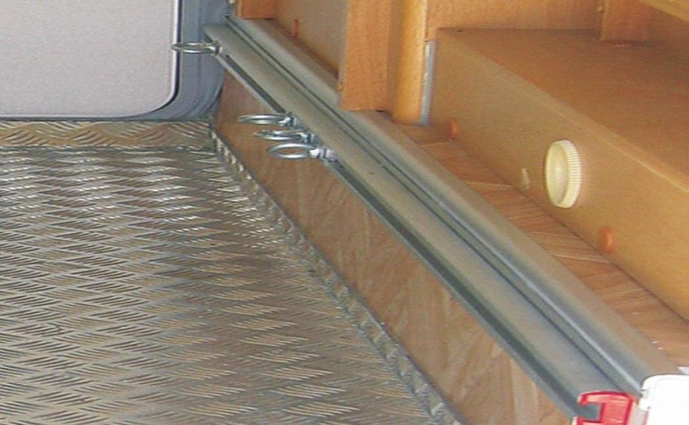 Fiamma Garage Bars 2st. incl.4 ogen Fiamma Garage Bars 2st. incl.4 ogen