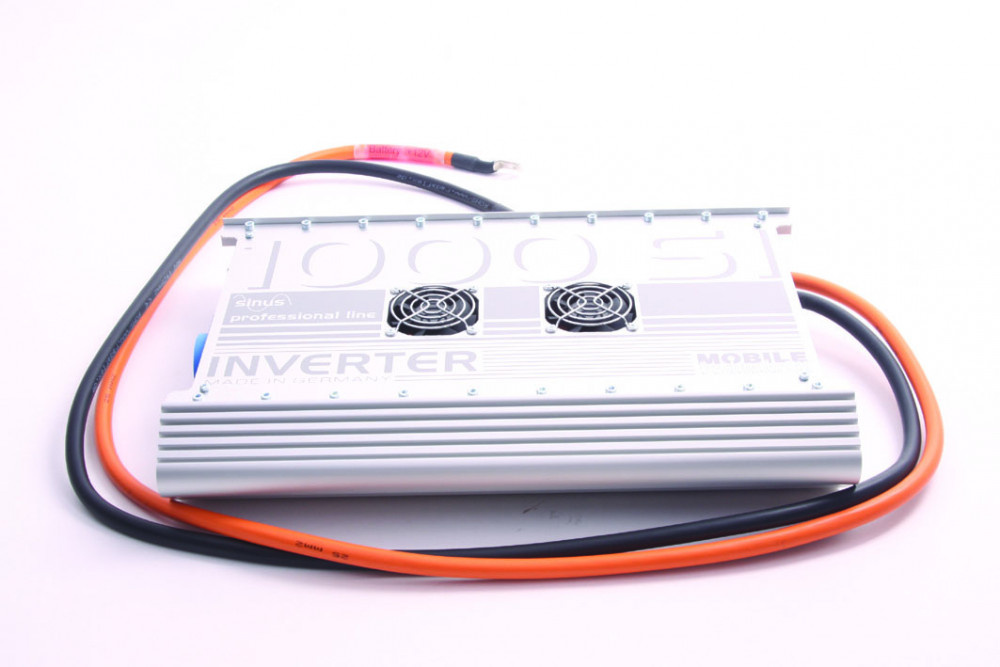 MT Omvormer 12/230-1200W Si N met Schakel MT Omvormer 12/230-1200W Si N met Schakel