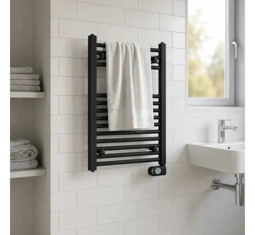 Adax Comfort Elektrische Design Handdoekradiator Mat Zwart – Tijdloos D-Profiel met Musa Eco Display