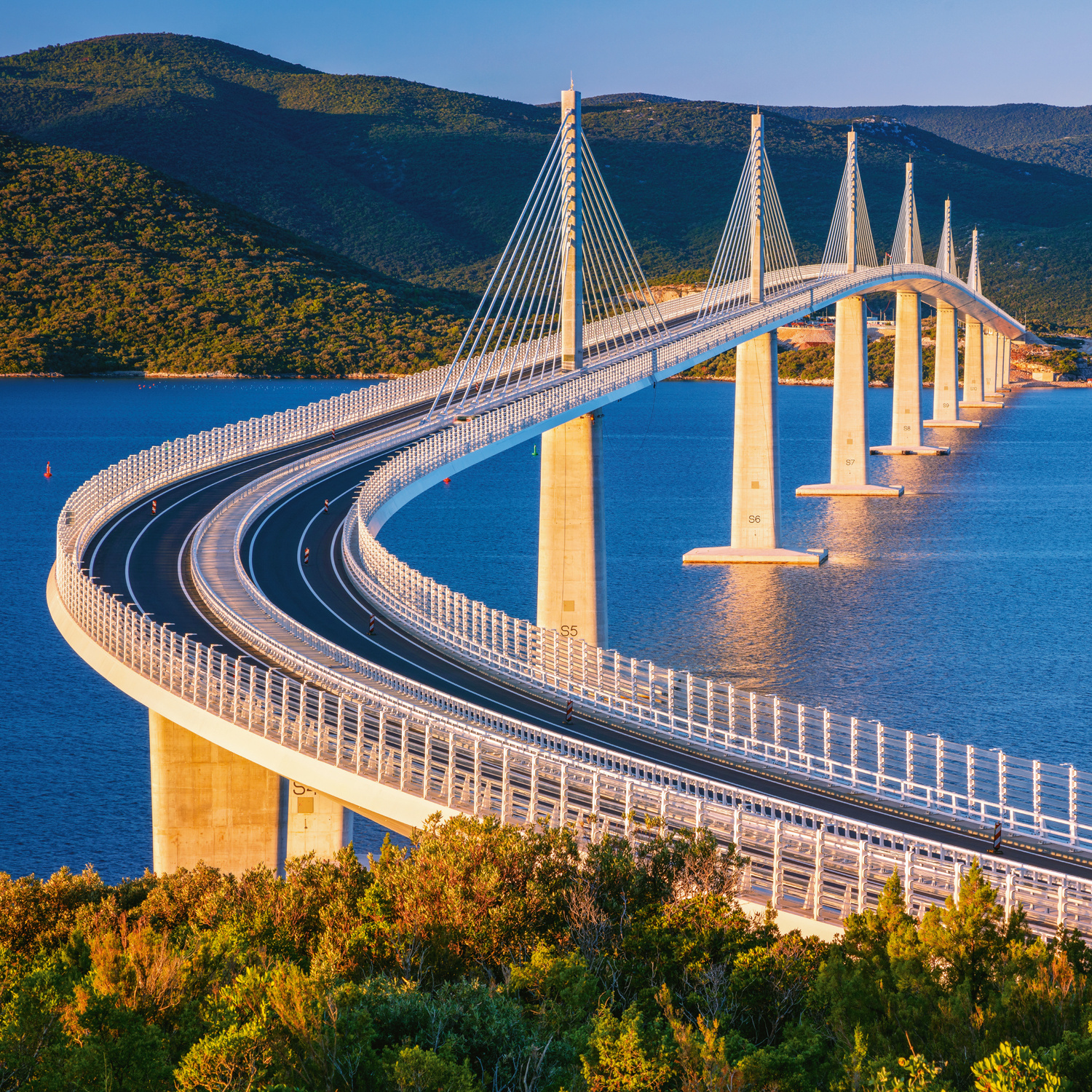 el Calendario Puentes 2025? Haz tu pedido en línea de forma
