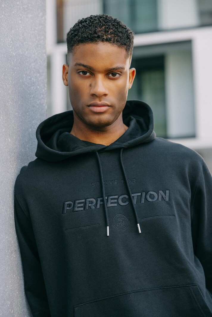 R.EV "SFP" EMBROIDERED HOODIE BLACK