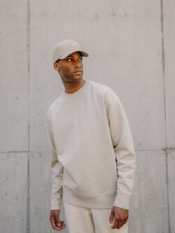 R.EV STRIVE FOR PERFECTION CREWNECK BEIGE