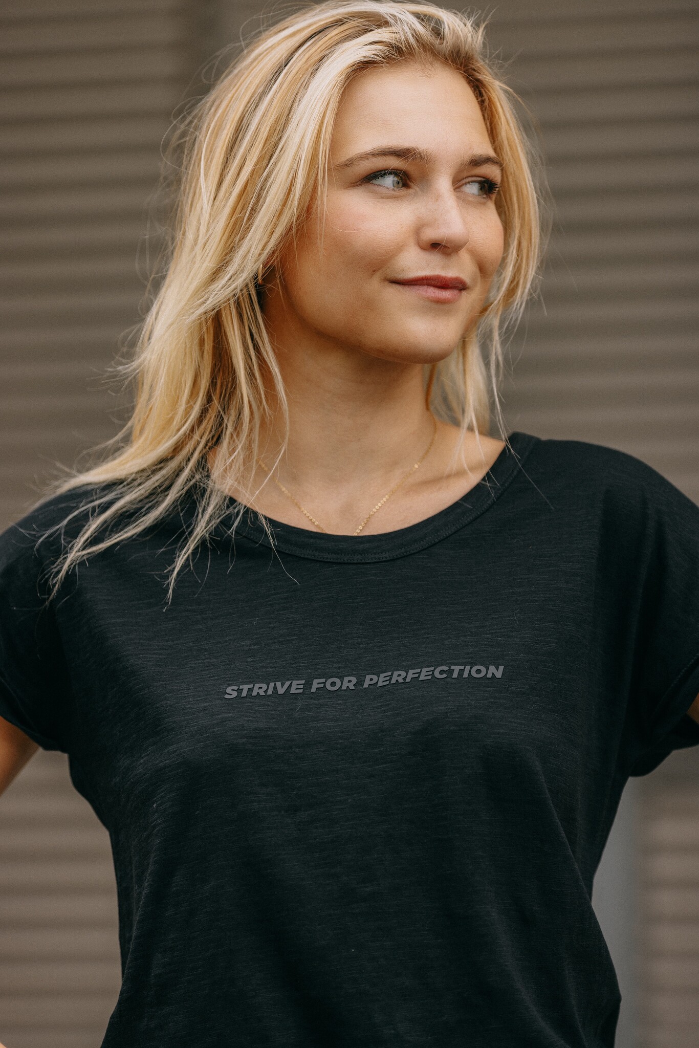 R.EV STRIVE FOR PERFECTION T-SHIRT BLACK (ROUNDER)